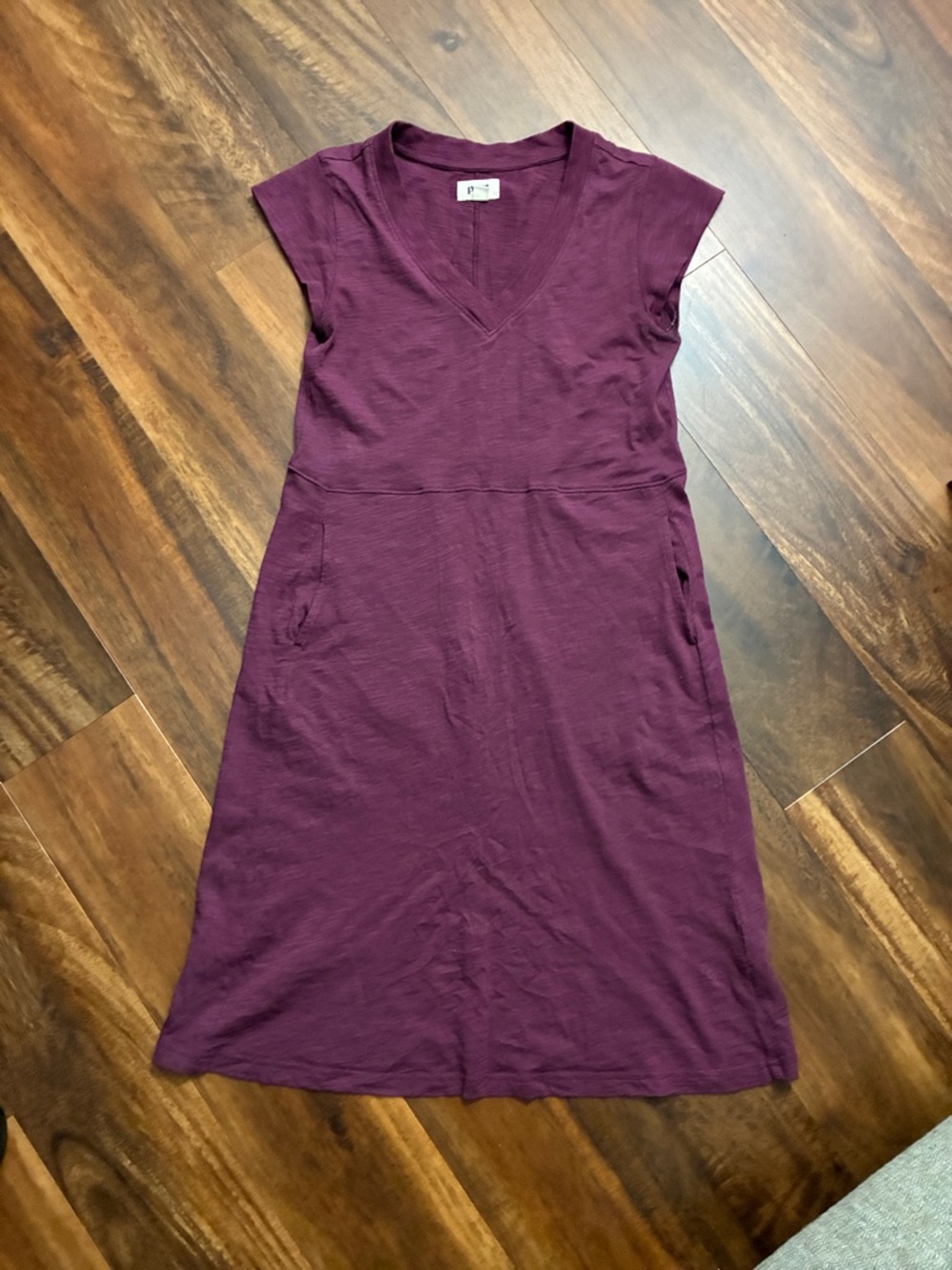 Pact organic cotton v neck dress plum purple XS